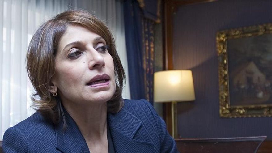 Maha Akhtar se inspira en la primavera árabe para "Las huellas en el desierto"