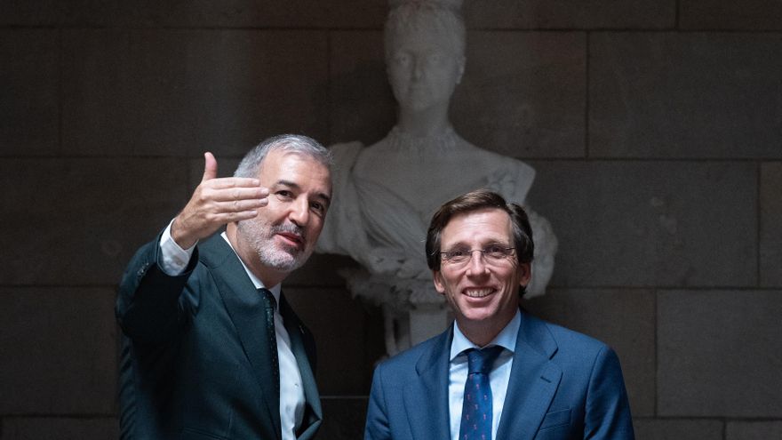 Collboni y Almeida exhiben sintonía para reclamar más competencias en su primera reunión