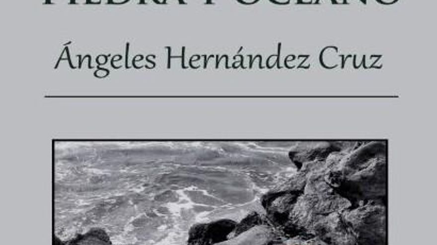 Ángeles Hernández Cruz presenta en el Círculo su novela ‘Piedra y Océano’