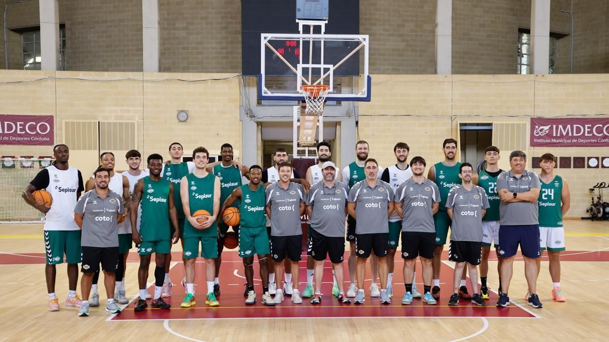 El Cajasol Coto Córdoba ya suda en Vista Alegre con la Copa Andalucía en el horizonte