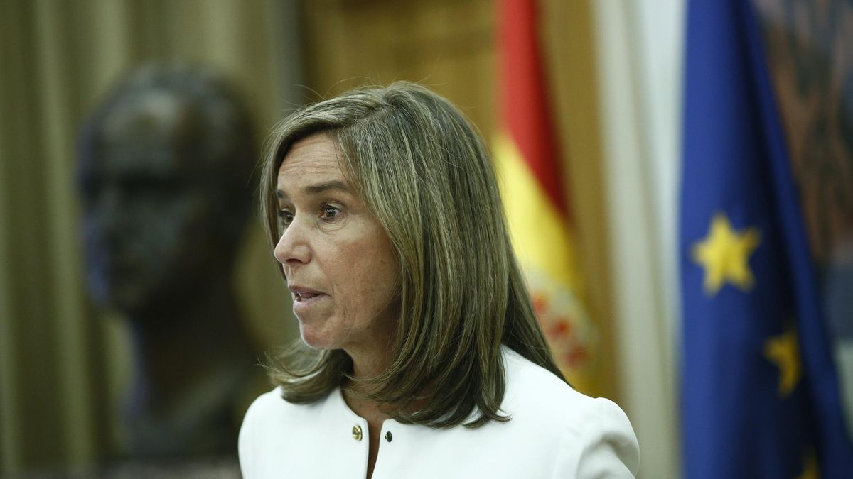 Mato advierte a Andalucía que las "deudas" que tiene en Sanidad "ponen en riesgo" su futuro