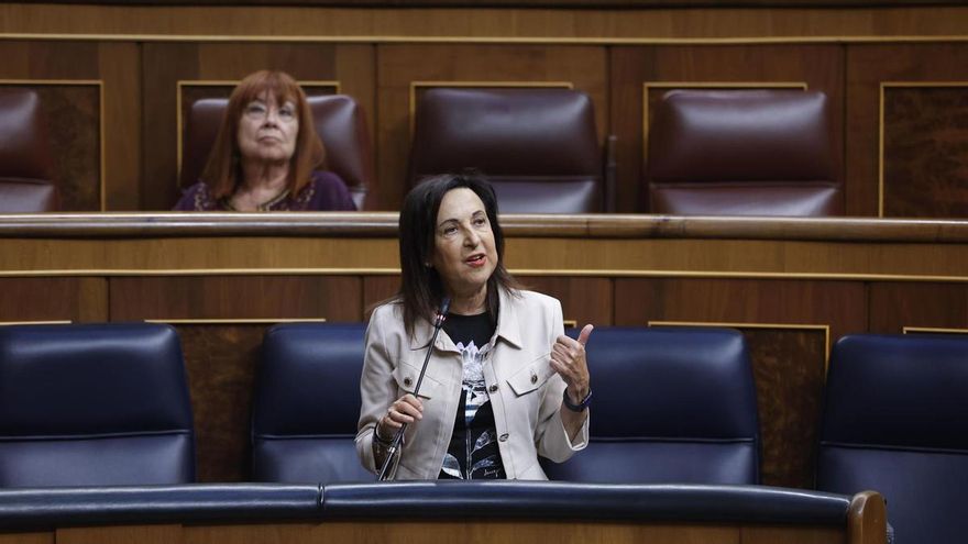 La ministra de Defensa, Margarita Robles durante la sesión de control al Gobierno celebrada este miércoles en el Congreso.