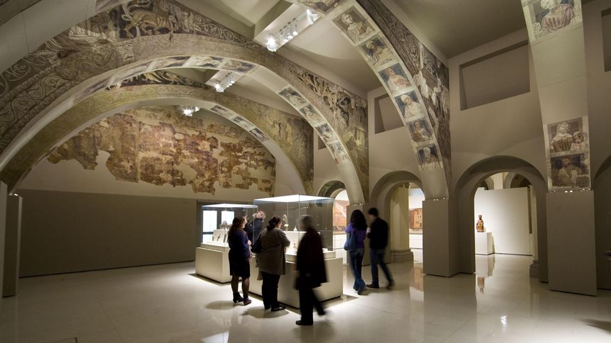 Exconsellers de la Generalitat publican un manifiesto en contra del traslado de las pinturas murales del MNAC a Sijena