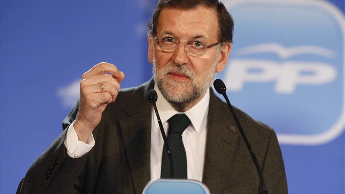 El PP reúne a su cúpula en medio de la tormenta de los supuestos sobresueldos (EFE)