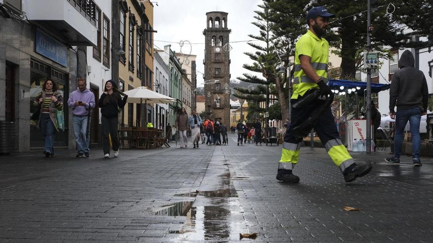 Continúan los chubascos este viernes en las zonas de interior y sur de Canarias