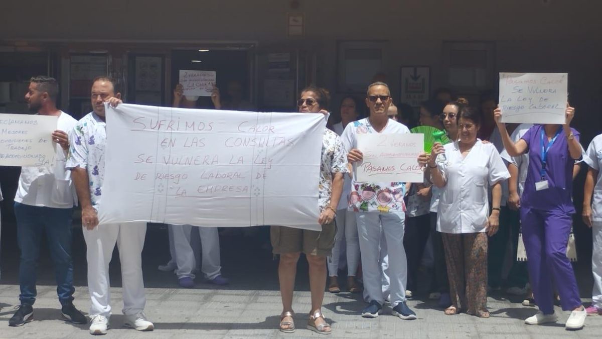 Protesta del personal sanitario del centro de salud de El Fraile, en el Sur de Tenerife,
