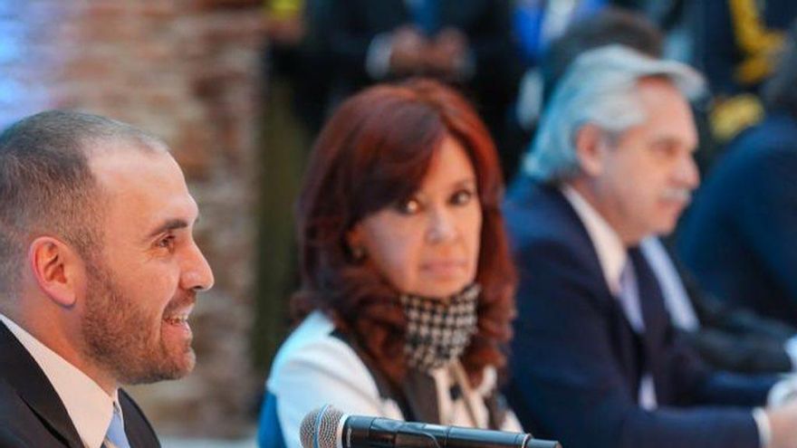 Nuevo foco de conflicto entre Cristina Fernández y Martín Guzmán: negocian la suba del "piso" de Bienes Personales