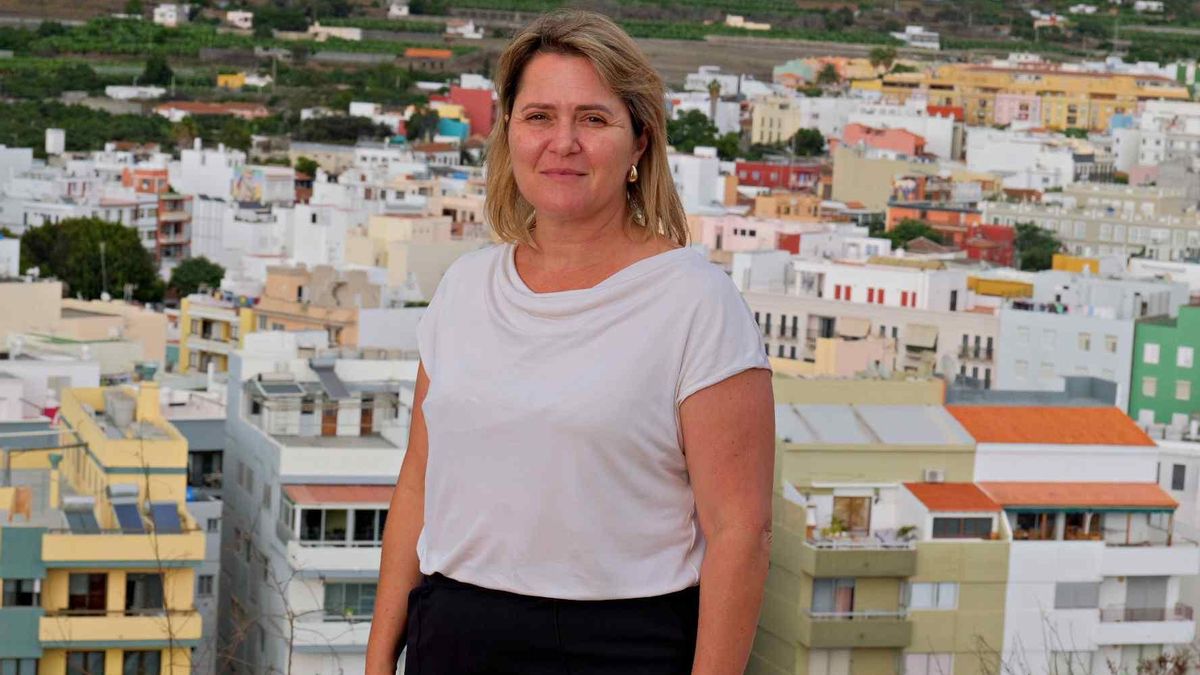 Alicia Vanoostende, diputada por La Palma  del Grupo Socialista en el Parlamento de Canarias.
