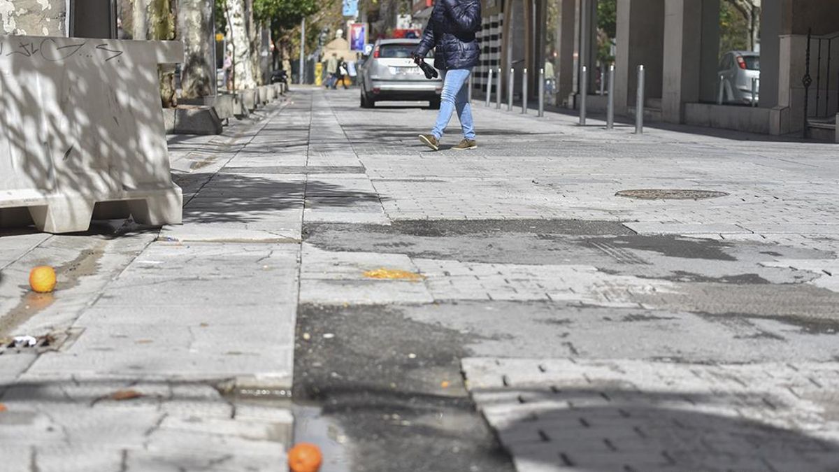 Deniegan una indemnización a una mujer que se rompió el fémur al pisar una losa suelta en Gran Capitán