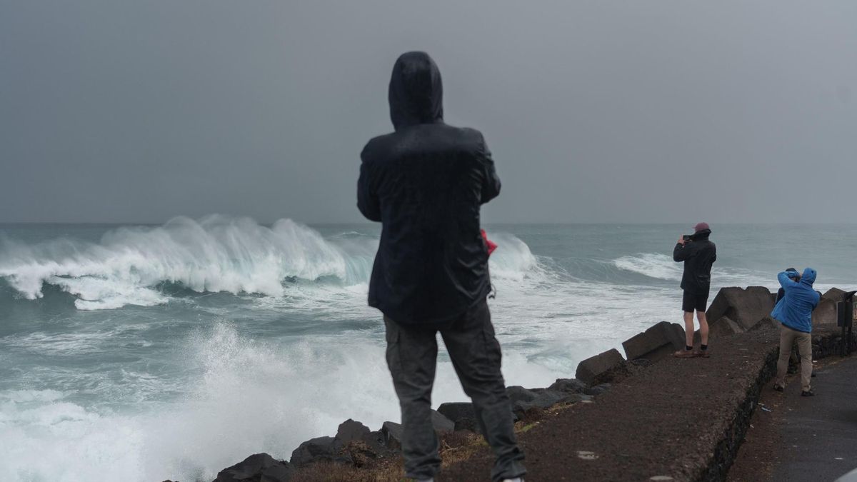 El Gobierno de Canarias mantiene activa la prealerta por fenómenos costeros en todo el archipiélago