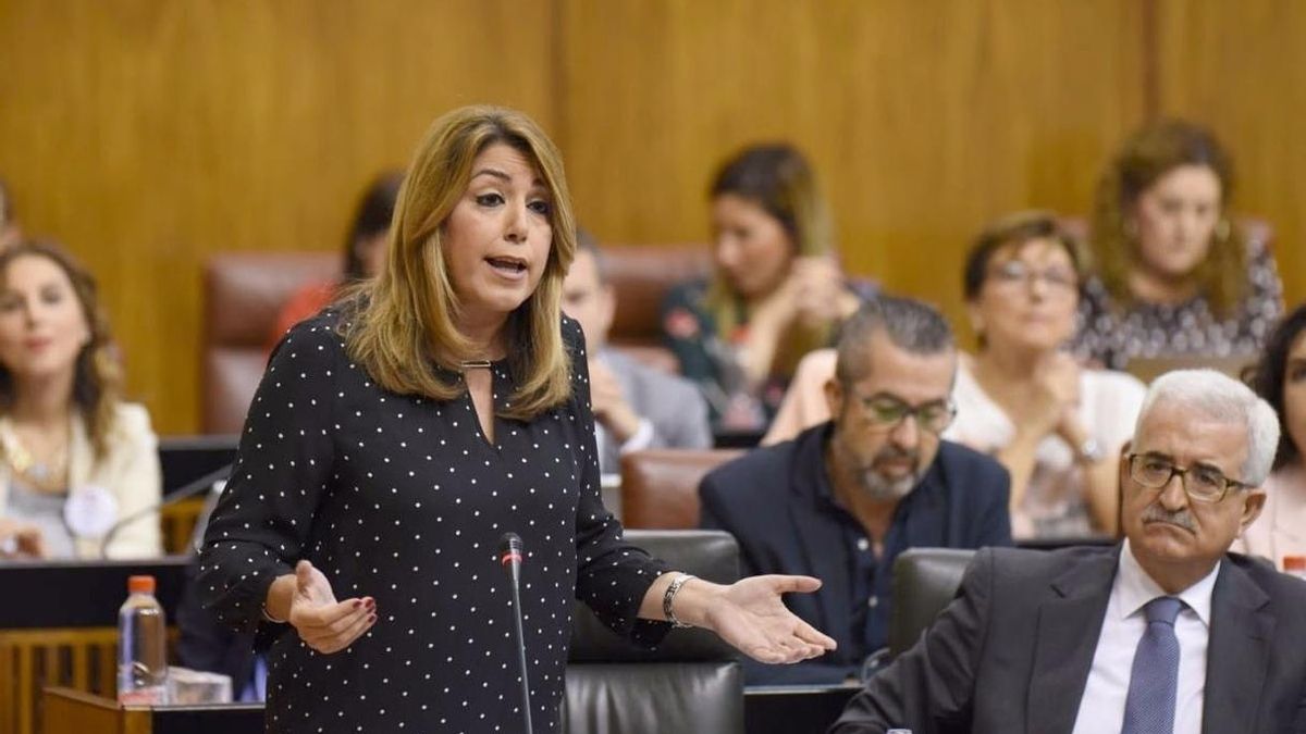 Susana Díaz pide a Puigdemont que "restituya la legalidad" en Cataluña antes de la convocatoria de elecciones