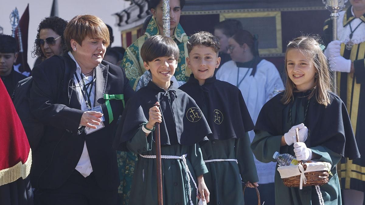 La salida de la Hermandad de la Conversión, en imágenes