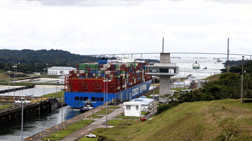 Panamá prevé una asociación del Estado con nuevos operadores de dos puertos en el Canal