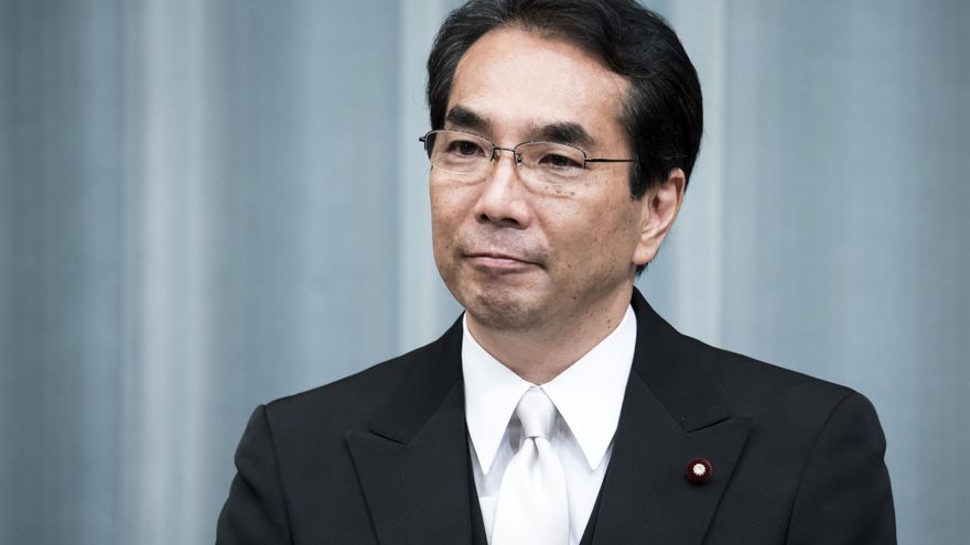 El ministro de Agricultura japonés dimite tras decir que no compra arroz porque se lo dan gratis tras doblarse su precio en un año