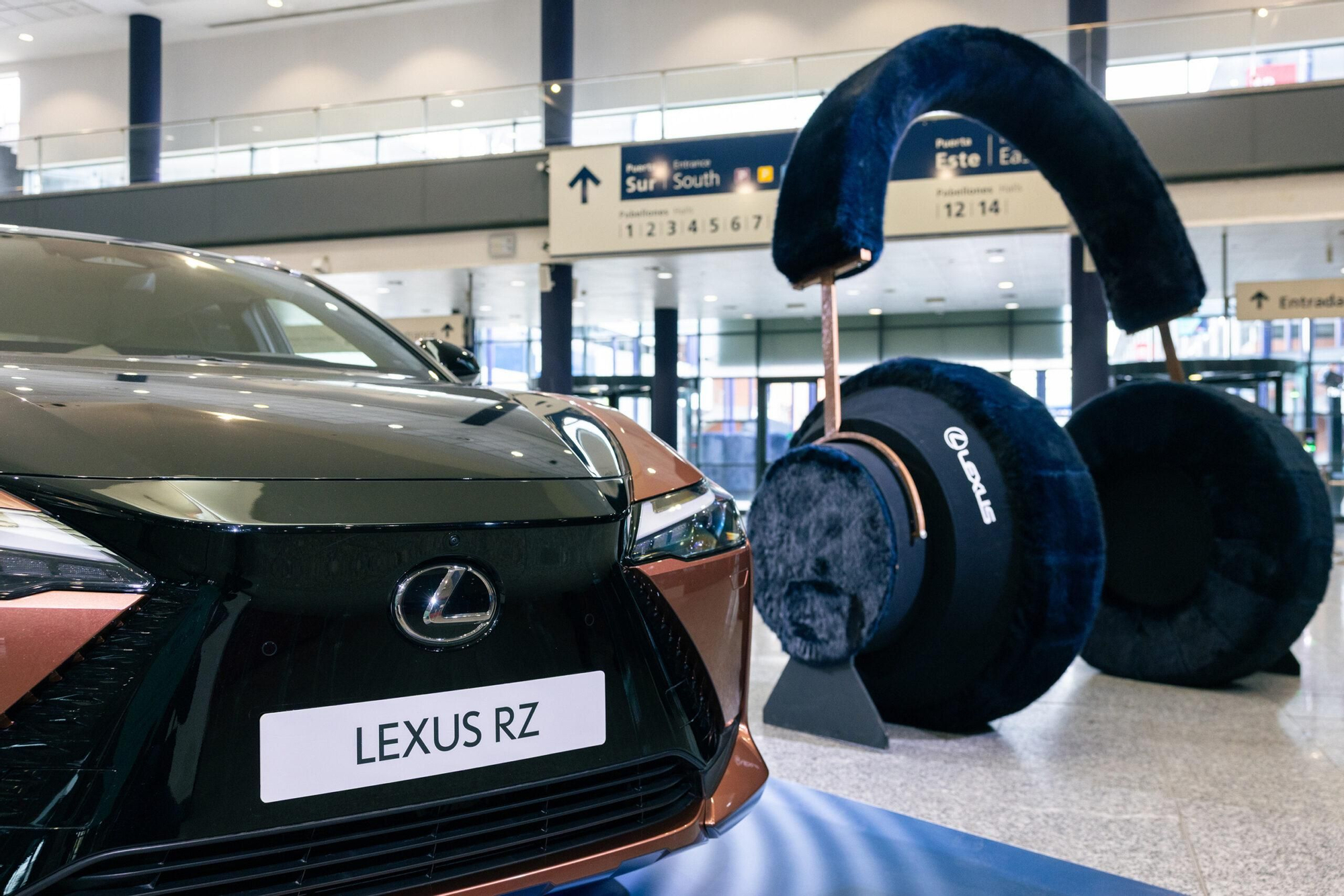 Instalación dedicada al sentido del oído.