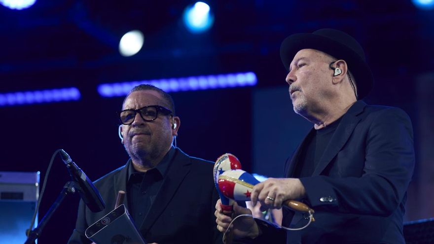 Rubén Blades encanta al Mendizorroza con nostalgia y política en sus clásicos de salsa durante el Jazz de Vitoria