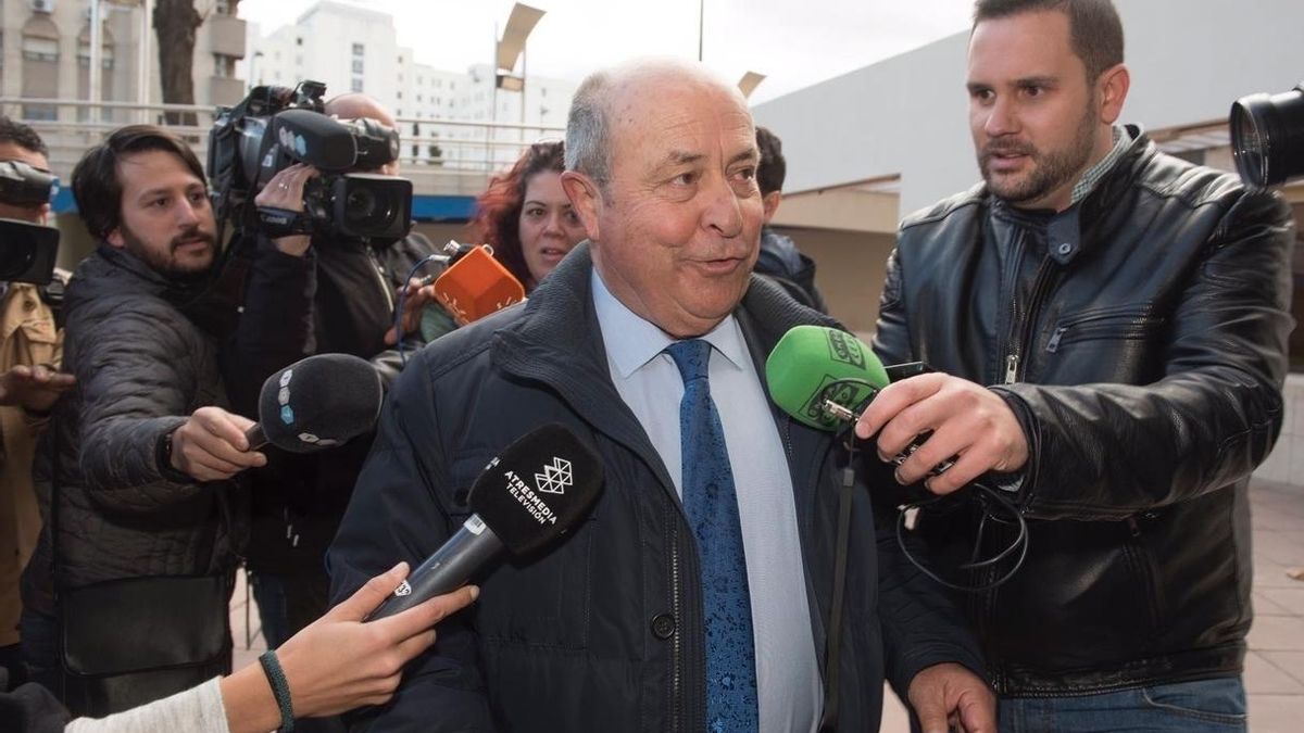 Exalcalde dice que tenía competencias urbanísticas delegadas y lamenta la actitud del PP