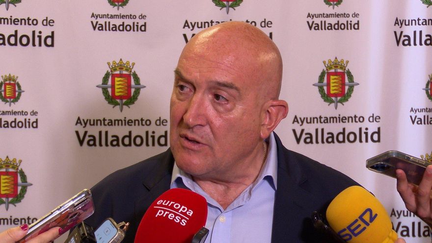 Carnero insiste en que "lo que mata el soterramiento es Óscar Puente" y desea suerte a Valladolid y Palencia