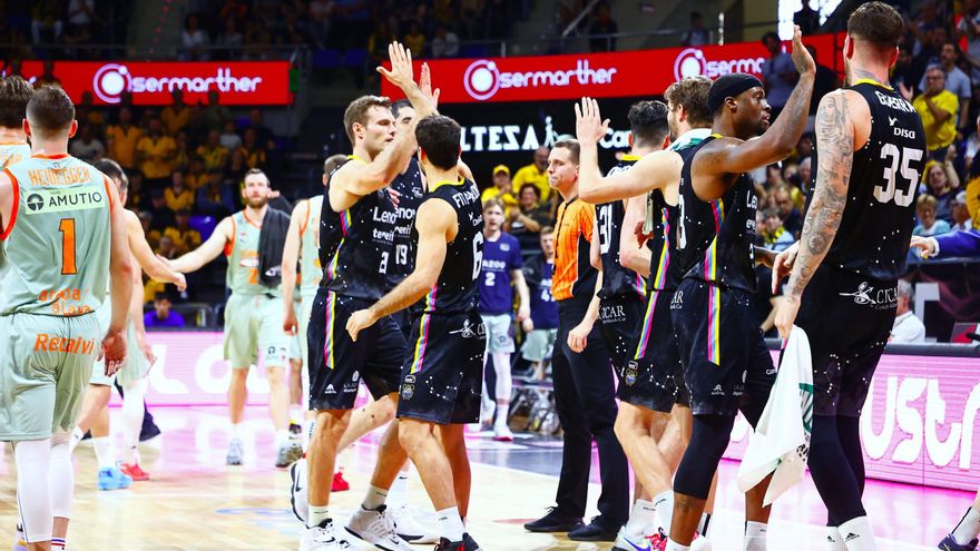 El Lenovo Tenerife, a un paso de sellar el Playoff