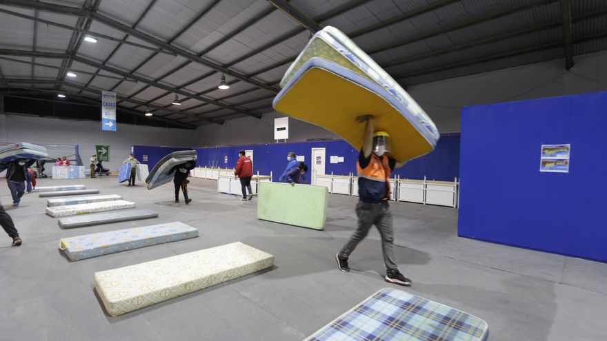 Después de protestas y enfrentamiento contra militares en la frontera, los bolivianos consiguieron que se habilitaran albergues en Bolivia y Chile para el cumplimiento de sus cuarentenas