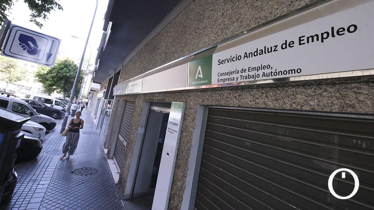 Oficina del Servicio Andaluz de Empleo en la plaza de Colón