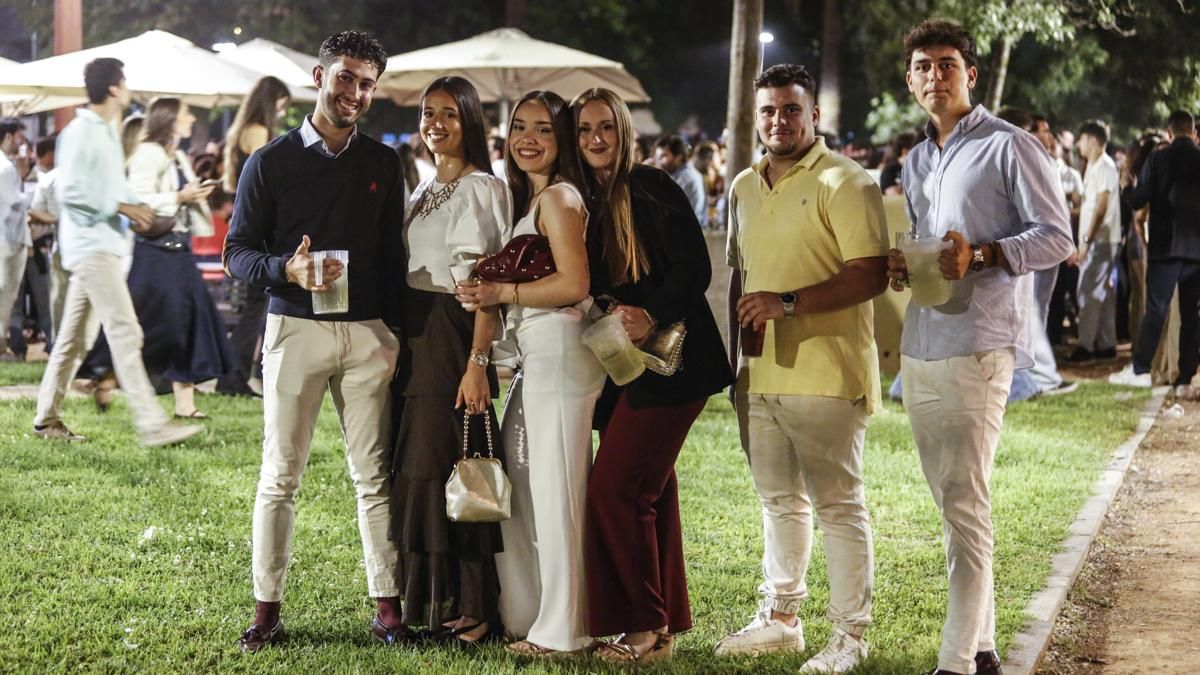 Ambiente nocturno de las Cruces de Mayo de la Quinta Angustia