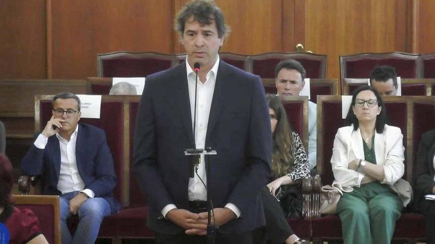 David Sánchez, hermano del presidente del Gobierno, ha negado que interviniera e influyera en la creación y adjudicación tanto de su plaza como 'coordinador de conservatorios' de Badajoz como la de Luis Carrero, amigo personal, en el puesto de jefe de Coordinación de Programas de Actividades Transfronterizas. EFE/Captura señal de la Audiencia Provincial de Badajoz/SOLO USO EDITORIAL/SOLO DISPONIBLE PARA ILUSTRAR LA NOTICIA QUE ACOMPAÑA (CRÉDITO OBLIGATORIO)