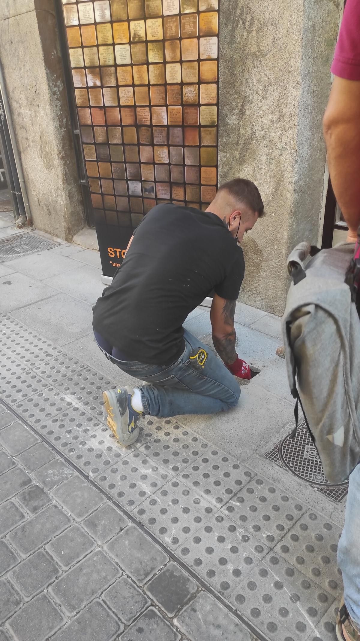 Quince 'stolpersteine' en Centro luchan contra la desmemoria