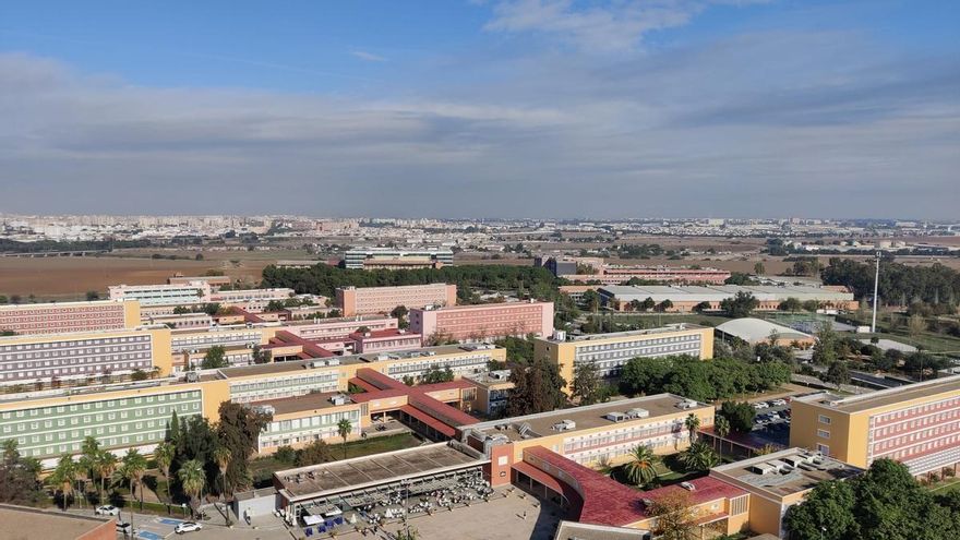 Mantas para combatir el frío en la universidad: un "detalle" para los trabajadores de la Pablo de Olavide