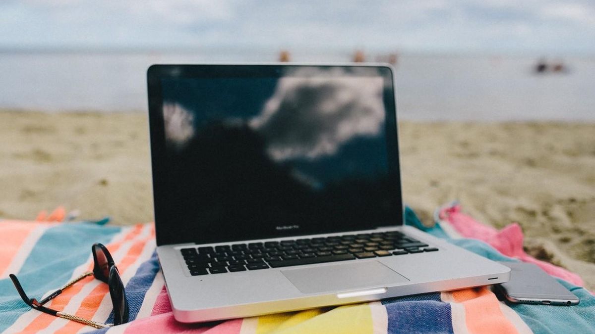 Envejecimiento acelerado: el efecto del verano en nuestros aparatos electrónicos