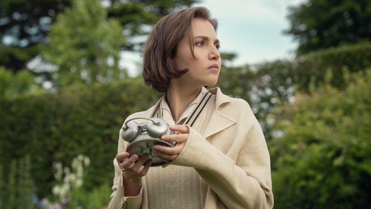 Netflix pone fecha de estreno y lanza el tráiler de 'Agatha Christie' con Mia McKenna y el reparto principal en acción