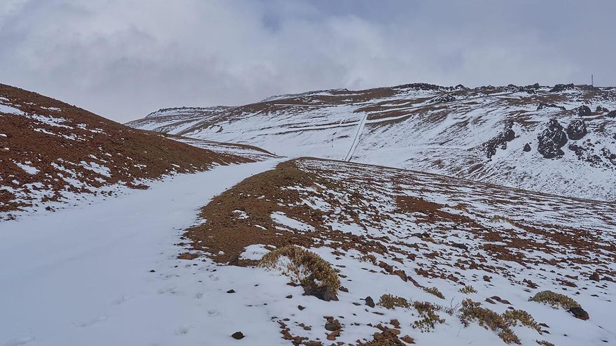 Therese pinta de blanco El Teide