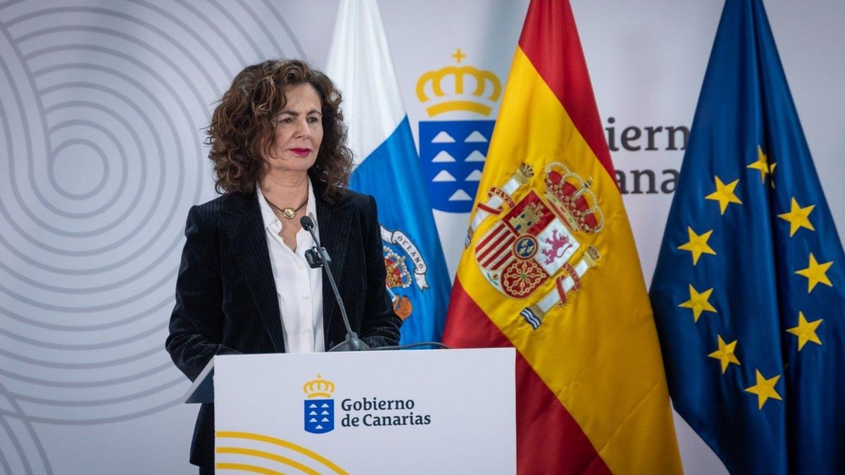 Matilde Asián, durante una rueda de prensa en Presidencia del Gobierno de Canarias.