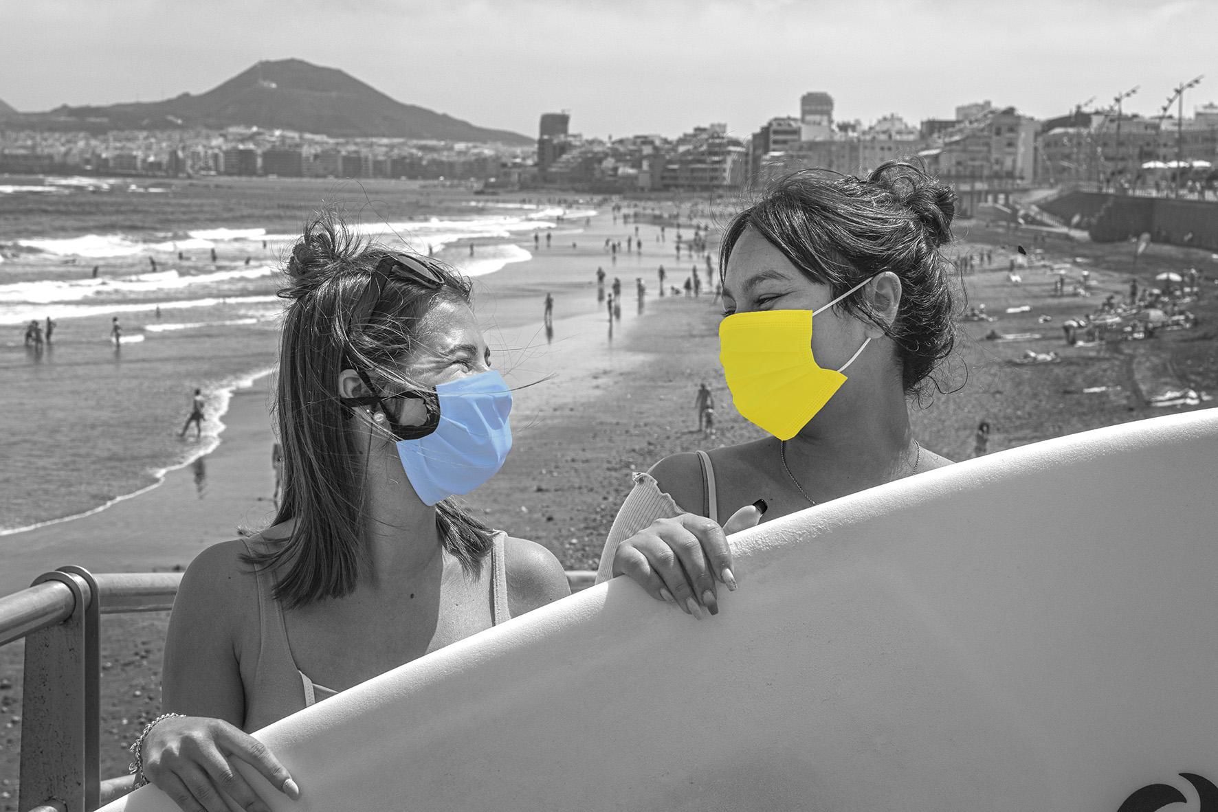 Libia y Giselle, playeras. (LEANDRO BETANCOR)