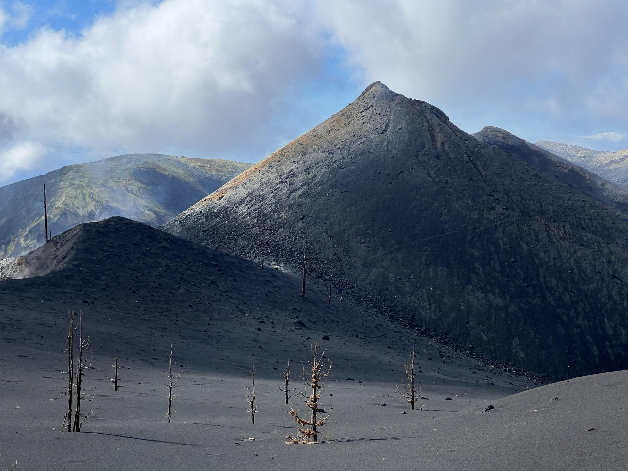 Imagen del nuevo volcán de La Palma en Cumbre Vieja (19 de septiembre-13 de diciembre 2021) con la que David del Rosario ha quedado entre  los 15 finalistas de los Premios Mundiales de Fotografía de Sony.