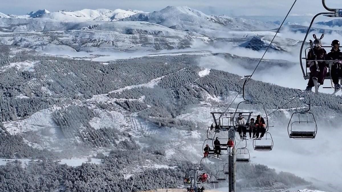 Estación invernal de esquí de Valle Laciana-Leitariegos nieve.