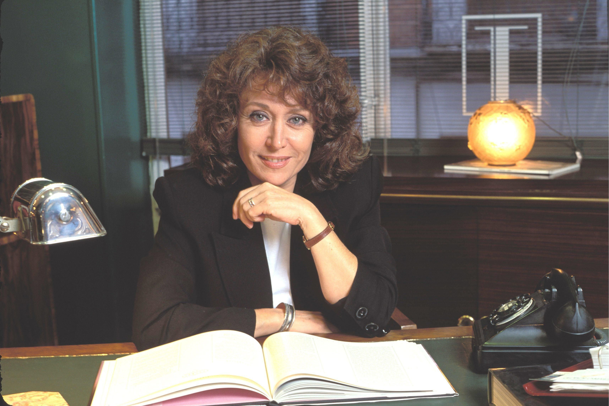 La periodista Rosa María Mateo en un posado (1 de enero 1990)