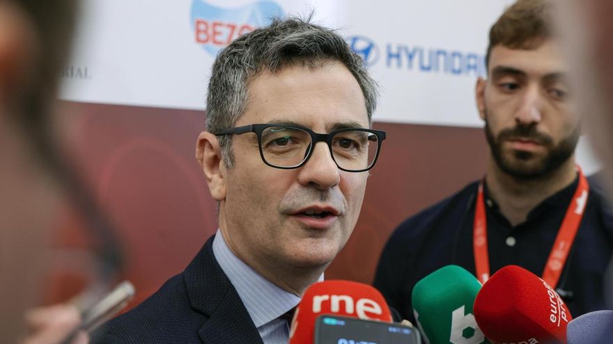 El ministro de la Presidencia, Justicia y Relaciones con las Cortes, Félix Bolaños, este miércoles en San Lorenzo de El Escorial en un acto de la UCM.