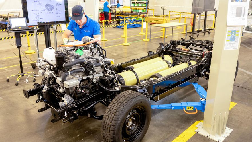 Toyota presenta un prototipo de la Hilux movida por hidrógeno