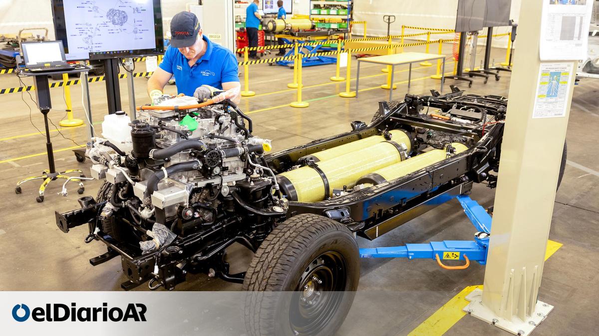 Toyota presenta un prototipo de la Hilux movida por hidrógeno ...