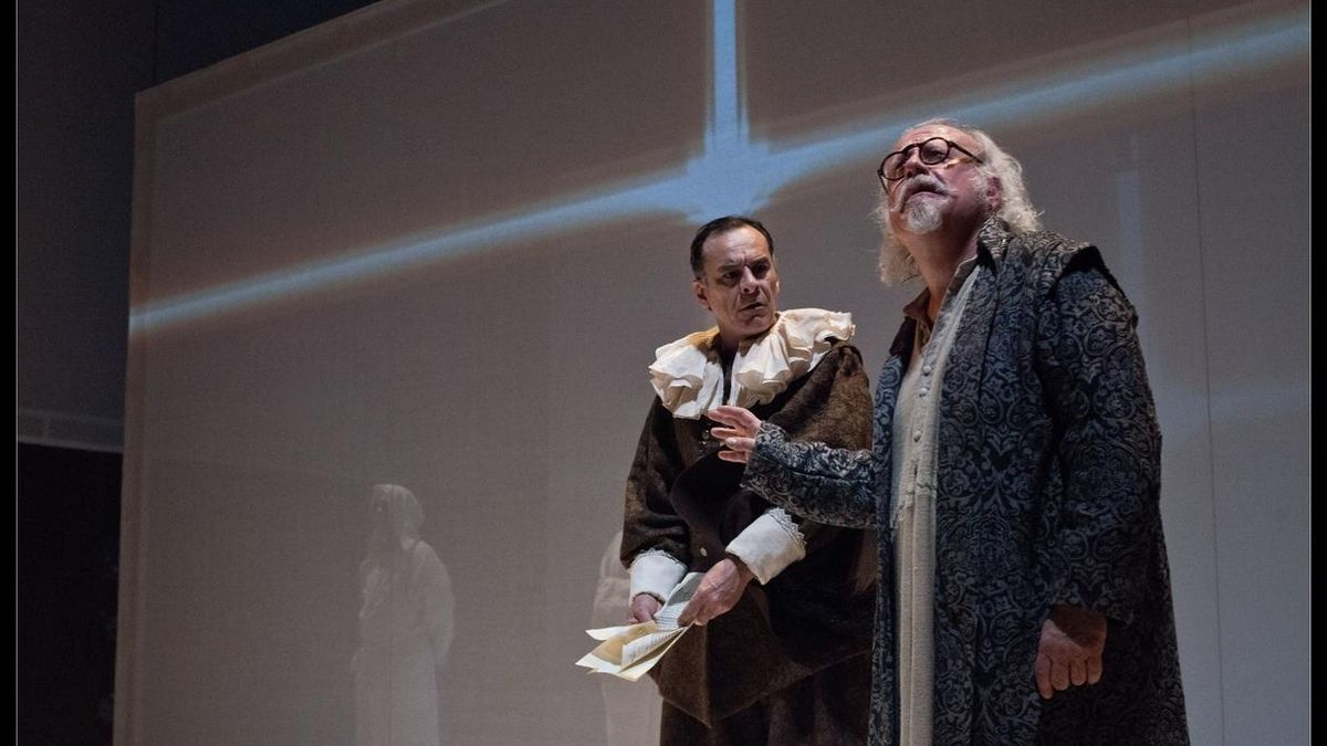 Juan Echanove interpreta a Quevedo en 'Sueños' en el Teatro Arriaga de Bilbao