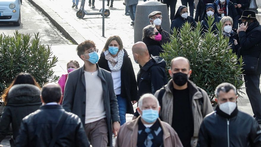 Italia supera los 78.000 contagios en un día y marca un nuevo máximo EFE/EPA/FABIO FRUSTACI