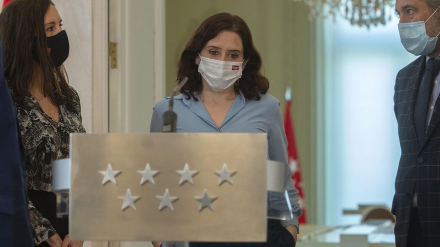 Elecciones o moción de censura: la política madrileña se aboca a los tribunales tras una jornada de caos