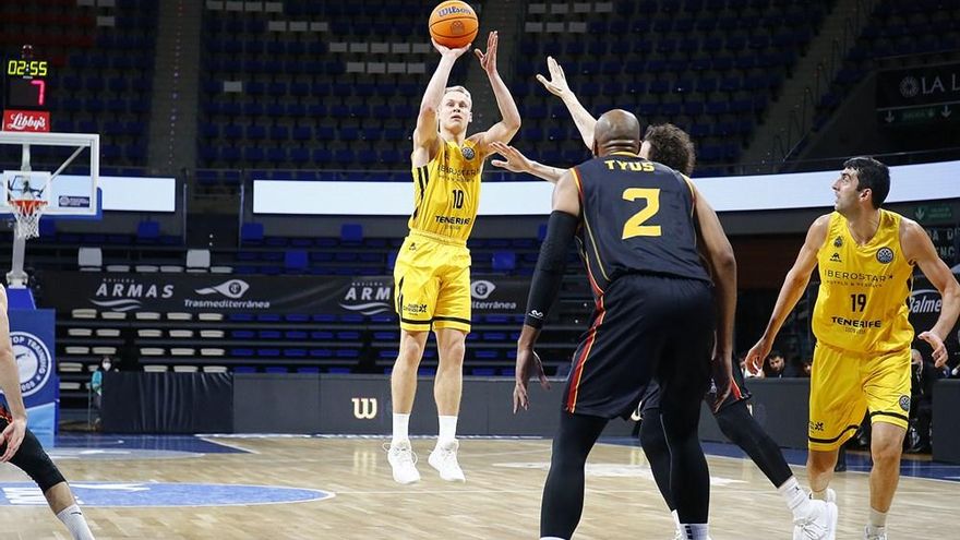 El Lenovo Tenerife renueva a Sasu Salin