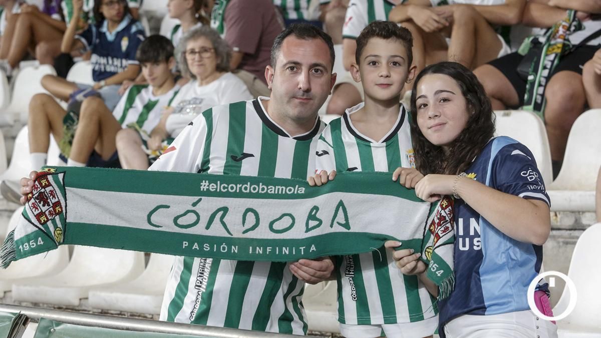 Grada Blanquiverde del Córdoba CF - Racing de Santander