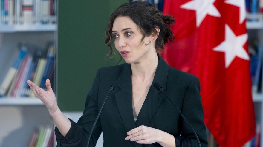 La comisión de 234.000 euros del hermano de Ayuso en la compra de mascarillas queda impune