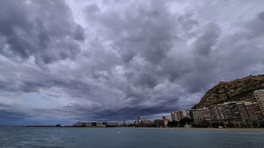 La dana Alice sigue afectando este fin de semana al Mediterráneo con cinco comunidades en alerta