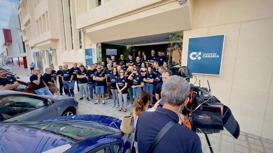 Trabajadores de televisiones y radios públicas, entre ellos de RTVC, reclaman medidas urgentes “contra la manipulación y la externalización”