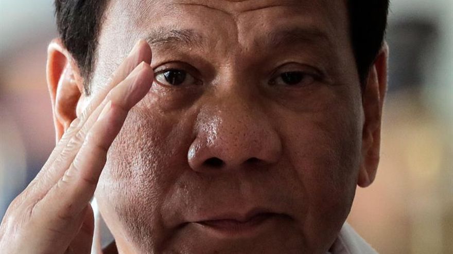 El polémico presidente Duterte recupera popularidad entre los filipinos