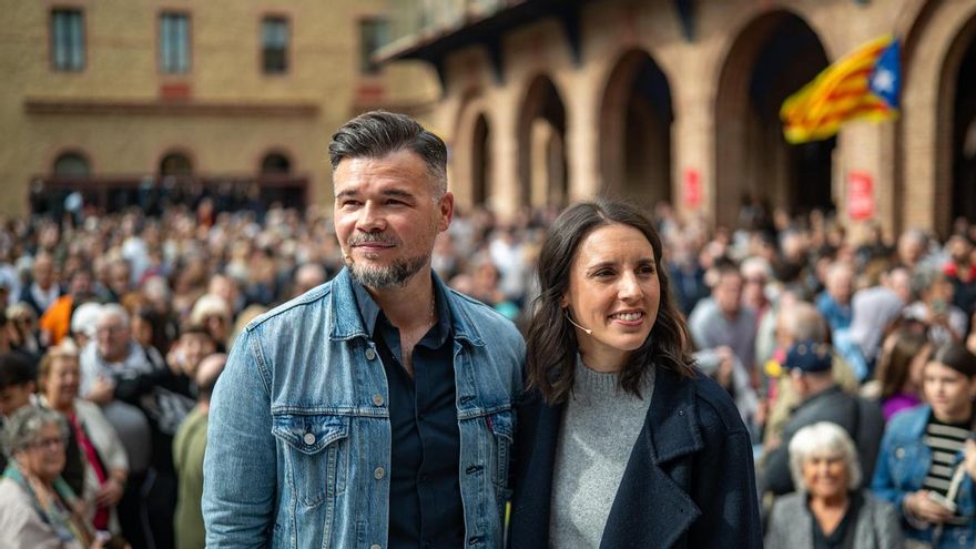 La candidata de Podemos a las elecciones del 29N, Irene Montero, y el cabeza de lista de ERC, Gabriel Rufián, durante el acto 'Casa. Vida. Futur', en la plaça Major de Nou Barris, a 24 de octubre de 2026, en Barcelona